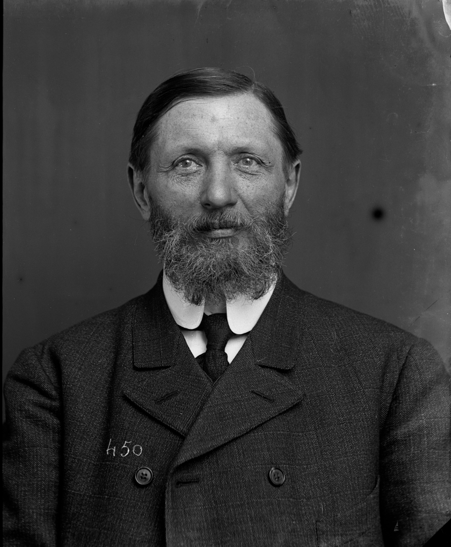 Portrait photographique de Léon Delachaux, Négatif sur plaque de verre au gélatino-bromure d'argent, Collection du Fonds de Dotation Léon Delachaux © FDDLD